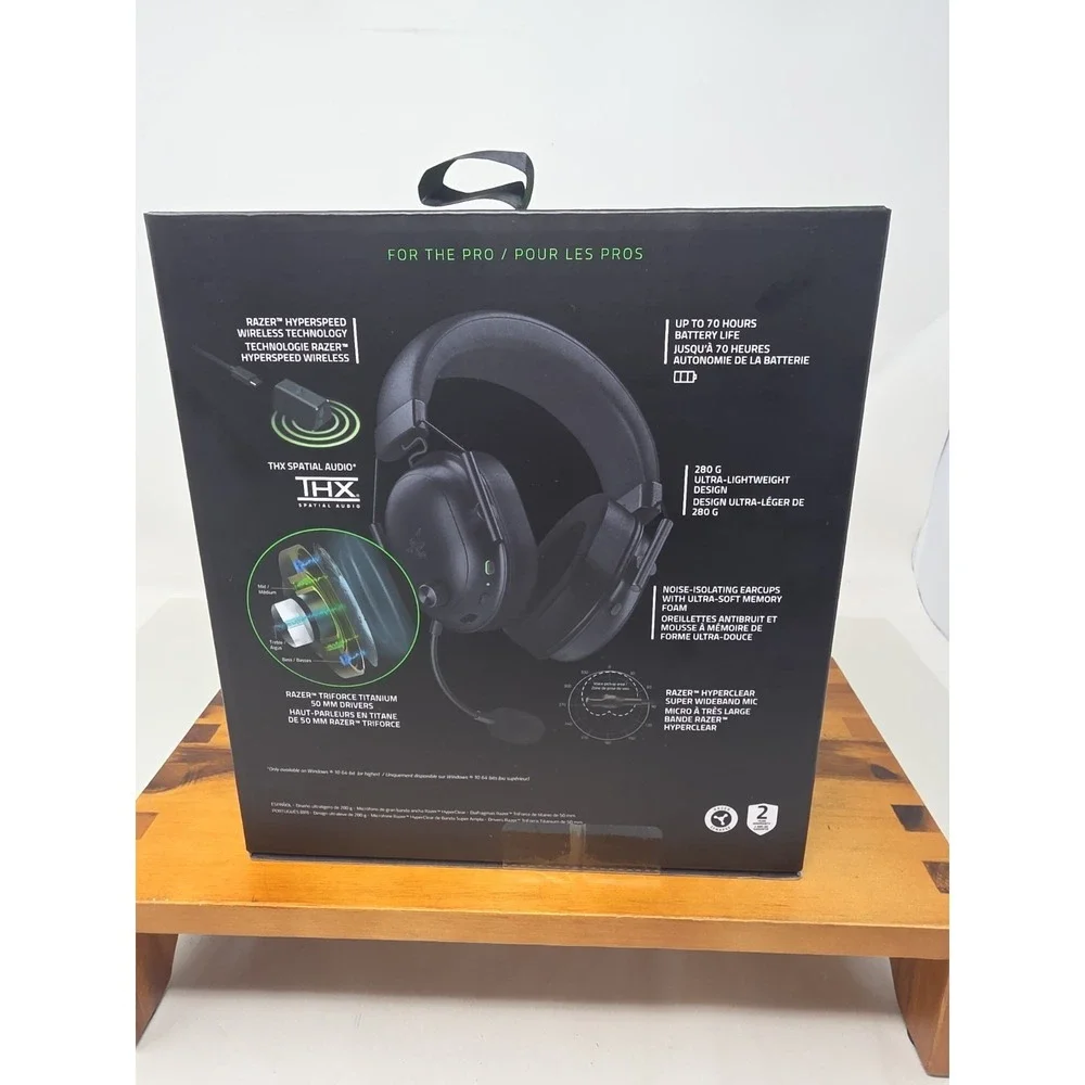 Razer BlackShark V2 HyperSpeed Wireless Gaming Headset THX Spatial Audio Sealed